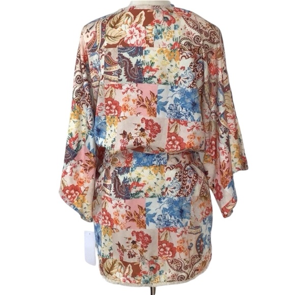 Goodnight Macaroon Brianna Boho Floral Patchwork Fringe Kimono NWT - Picture 10 of 11